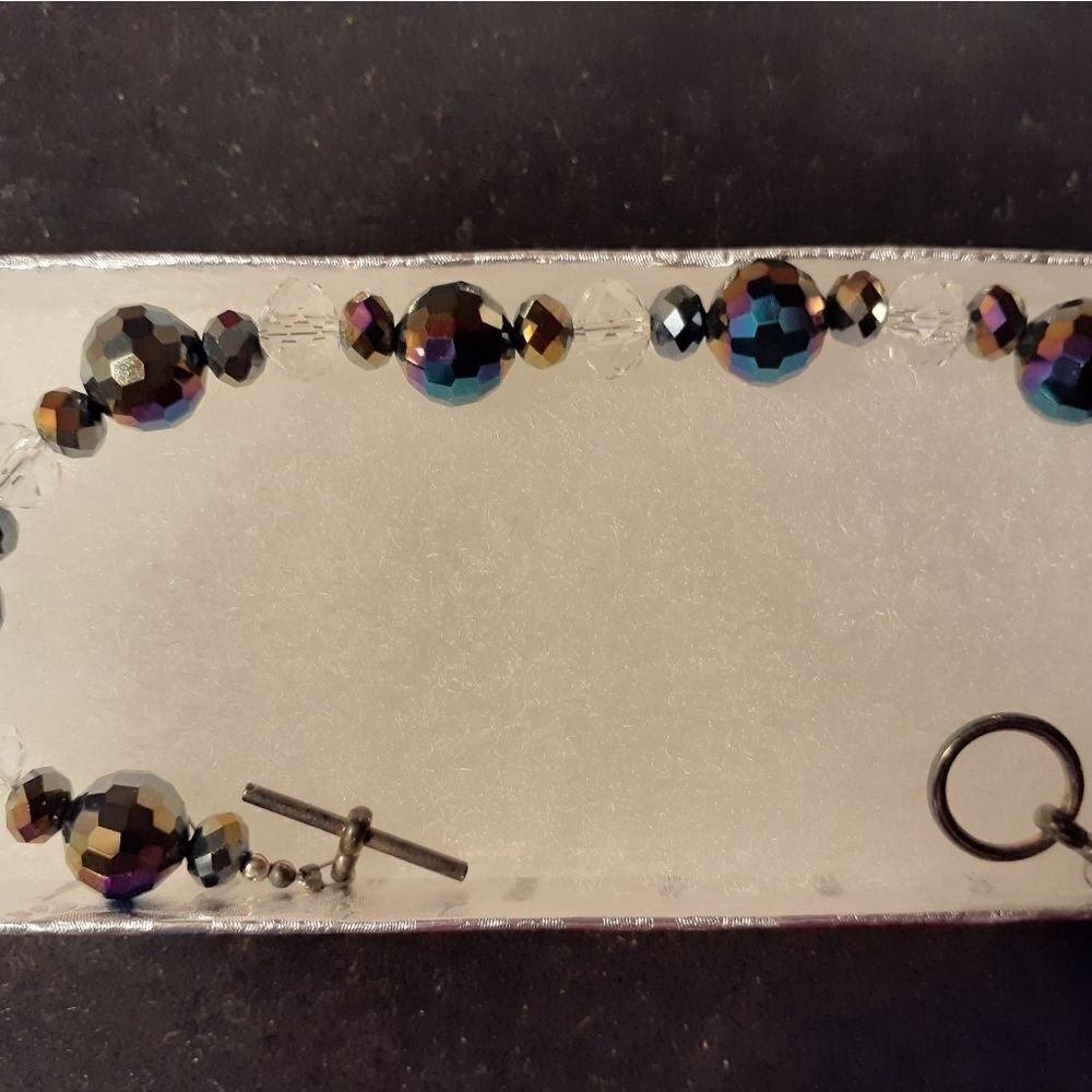 CRYSTAL BRACELET. IRIDESCENT BLACK & CLEAR